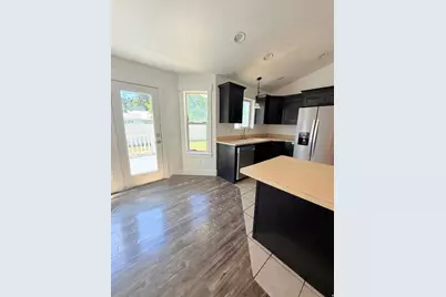 415 W 200 N, Hyrum, UT 84319 - Photo 7