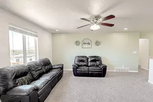 84 S 1030 E, Santaquin, UT 84655 - Photo 3