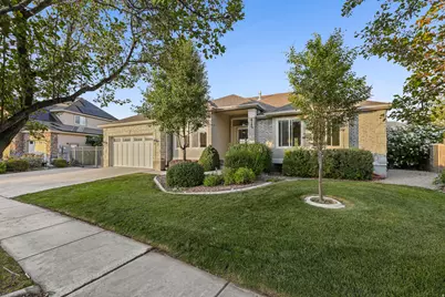 6142 N Schooner Ln, Stansbury Park, UT 84074 - Photo 13