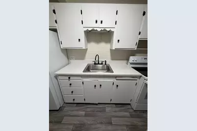 2055 E 3335 S #19, Salt Lake City, UT 84109 - Photo 3