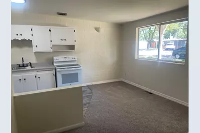 2055 E 3335 S #19, Salt Lake City, UT 84109 - Photo 5