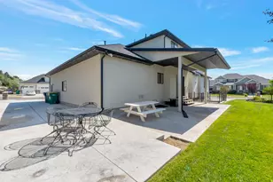 1307 W Blue Quill Dr, Bluffdale, UT 84065 - Photo 43