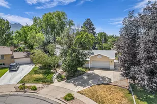 1700 E Calann Dr, Cottonwood Heights, UT 84121 - Photo 39