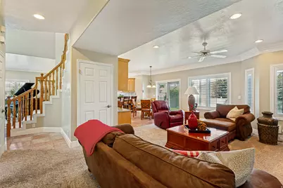 1911 W Grassy Knoll Ct, Riverton, UT 84065 - Photo 7