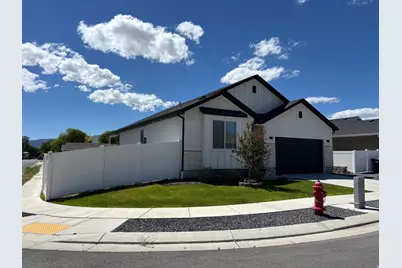 3905 N Chapman Dr, Eagle Mountain, UT 84005 - Photo 3