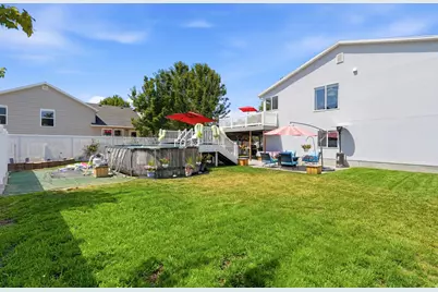 621 Willow Bend Dr W, Centerville, UT 84014 - Photo 53