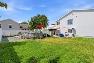 621 Willow Bend Dr W, Centerville, UT 84014 - Photo 53