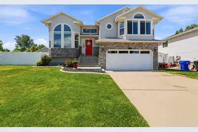 621 Willow Bend Dr W, Centerville, UT 84014 - Photo 3