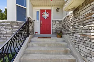 621 Willow Bend Dr W, Centerville, UT 84014 - Photo 5