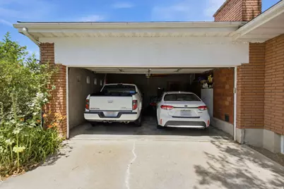 497 E Main St, Hyrum, UT 84319 - Photo 5