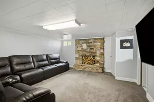 497 E Main St, Hyrum, UT 84319 - Photo 27