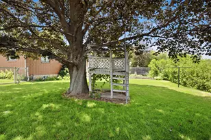 497 E Main St, Hyrum, UT 84319 - Photo 37