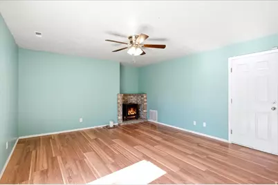 649 N 1360 W, Clinton, UT 84015 - Photo 13