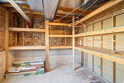 649 N 1360 W, Clinton, UT 84015 - Photo 25