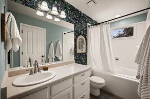 204 W Lyman Ln, Bountiful, UT 84010 - Photo 11