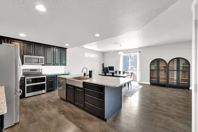 10651 S Poppy Meadow Ln, South Jordan, UT 84009 - Photo 5
