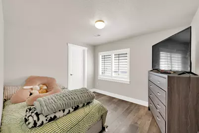 10651 S Poppy Meadow Ln, South Jordan, UT 84009 - Photo 31