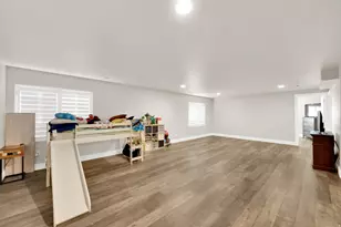 10651 S Poppy Meadow Ln, South Jordan, UT 84009 - Photo 29