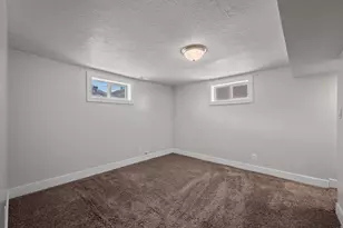 895 W 400 N, Orem, UT 84057 - Photo 25