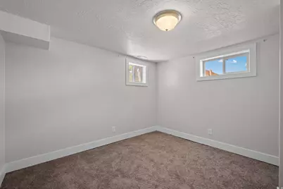 895 W 400 N, Orem, UT 84057 - Photo 23