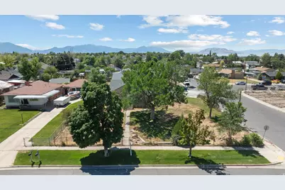 895 W 400 N, Orem, UT 84057 - Photo 33