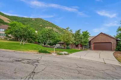 1805 Acorn Cir, Ogden, UT 84403 - Photo 3