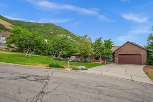 1805 Acorn Cir, Ogden, UT 84403 - Photo 3