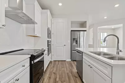 11606 S Holly Dr, South Jordan, UT 84009 - Photo 29