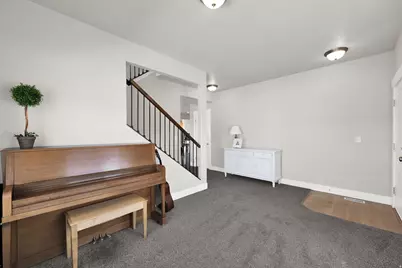 7112 N Golden Ct, Eagle Mountain, UT 84005 - Photo 7