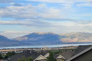 7112 N Golden Ct, Eagle Mountain, UT 84005 - Photo 3