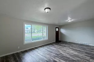2824 N 1025 E, North Ogden, UT 84414 - Photo 3