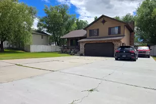 986 E 200 S, Brigham City, UT 84302 - Photo 3