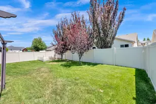 1002 N Bexley Dr W, North Salt Lake, UT 84054 - Photo 23