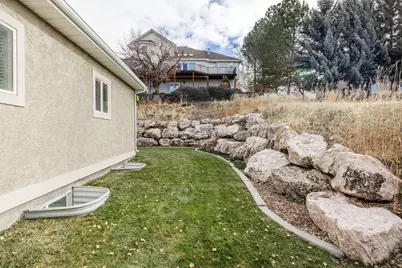 240 Bugle Way, Providence, UT 84332 - Photo 7