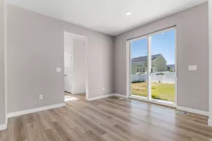 1877 E Chukar Dr, Eagle Mountain, UT 84005 - Photo 9