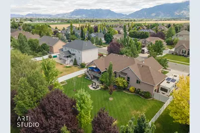 235 N 2975 W, Layton, UT 84041 - Photo 35