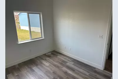 265 N Mindella Way W, Layton, UT 84041 - Photo 17
