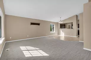 10695 S Pine Grove Way, South Jordan, UT 84009 - Photo 5