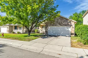10695 S Pine Grove Way, South Jordan, UT 84009 - Photo 3