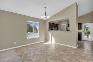 10695 S Pine Grove Way, South Jordan, UT 84009 - Photo 9