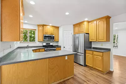 12542 S Stonebridge Cir E, Draper, UT 84020 - Photo 9