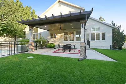 2035 E Quartzridge Dr, Sandy, UT 84092 - Photo 57