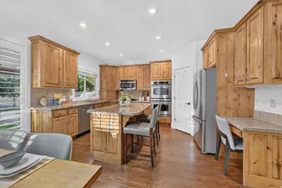 2035 E Quartzridge Dr, Sandy, UT 84092 - Photo 35