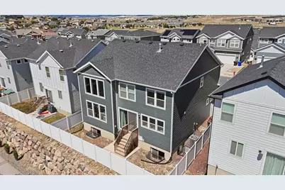 9310 N Tampa Dr, Eagle Mountain, UT 84005 - Photo 33