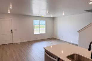 2137 N Glacier Ln E, Heber City, UT 84032 - Photo 5