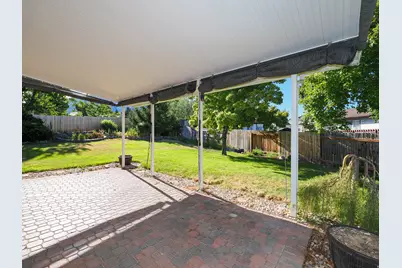 960 E North Fork Cir S, Sandy, UT 84094 - Photo 11