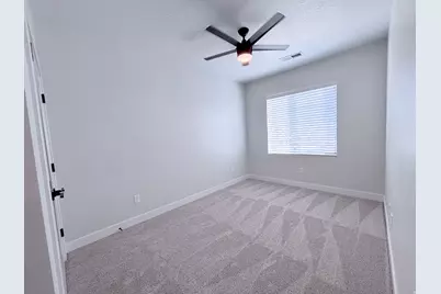 429 E Treasure Rd, Washington, UT 84780 - Photo 19