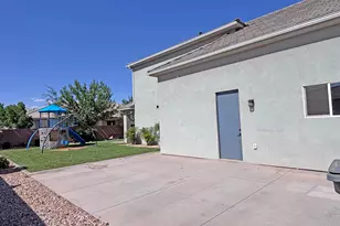 429 E Treasure Rd, Washington, UT 84780 - Photo 25