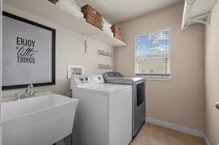 955 W Delorean Ln S, Midvale, UT 84047 - Photo 33