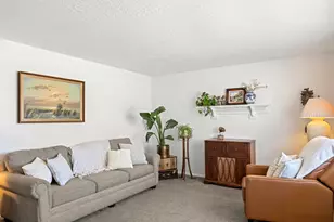 1019 W 4300 S, Riverdale, UT 84405 - Photo 5